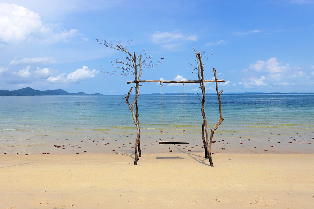 Mũi Hà m Rồng